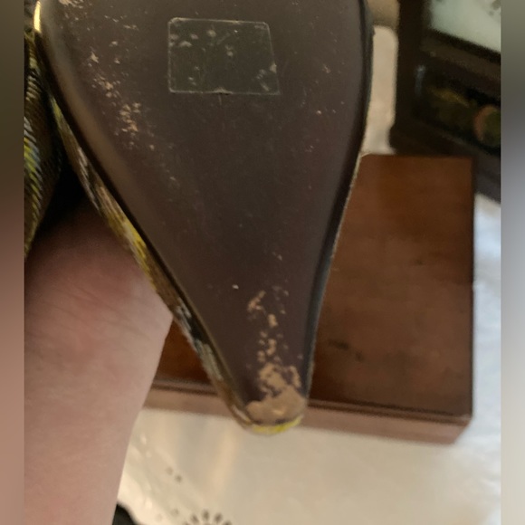 Prada Plaid Wool Embellished Pumps -Sz 8 - Picture 8 of 14